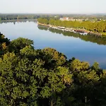 펜션 Cozy Forest Escape For Four Antoing