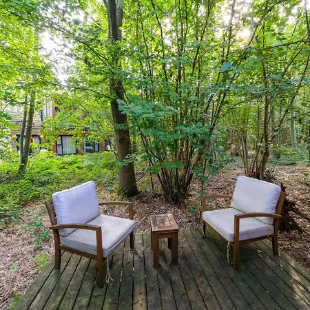 Cozy Forest Escape For Four *